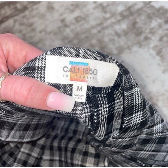 Cali 1851 Los Angeles black white plaid side zip school girl pleated skirt SZ M - Picture 5 of 6